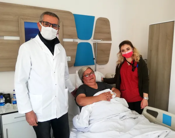 doktora-gitti-memesinden-45-kiloluk-kitle-cikarildi-1613978391010.jpg Doktora gitti! Memesinden 4,5 kiloluk kitle çıkarıldı-2