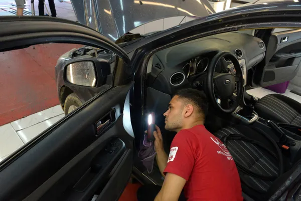 2-yil-once-75-bin-liraya-otomobil-aldi-satarken-hayatinin-sokunu-yasadi-onu-baska-arkasi-baska-1654068279425.jpg 2 yıl önce 75 bin liraya otomobil aldı! Satarken hayatının şokunu yaşadı: Önü başka arkası başka-9