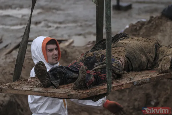 Ceset war! Buça'da dehşete düşüren görüntüler! Toplu mezarlar... - 32