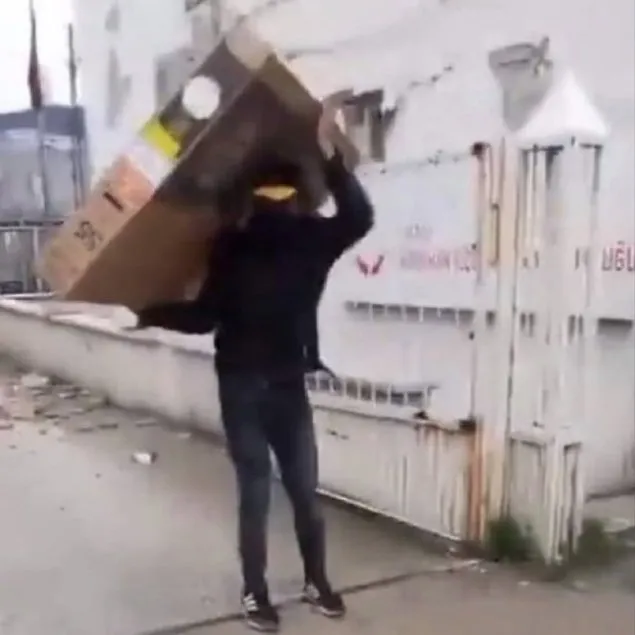 Depremin ardından yardıma koşarken onlar yağma yaptı!