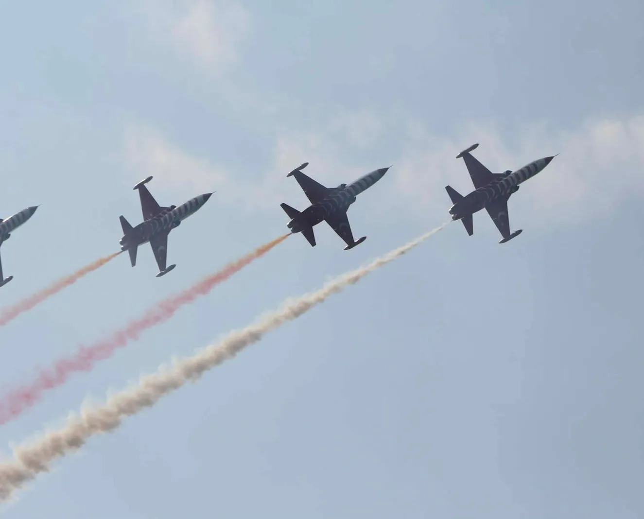 Türk Yıldızları şehit Eren Bülbül için uçtu