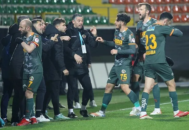 alanya-yari-finalde-alanyaspor-2-1-gaziantep-fk-mac-sonucu-1646340194052.jpeg Alanya yarı finalde! Alanyaspor 2-1 Gaziantep FK | MAÇ SONUCU-4