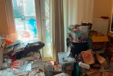 Kütahya’da kötü koku ihbarı: Emekli profesörün 2 evi çöple dolu çıktı