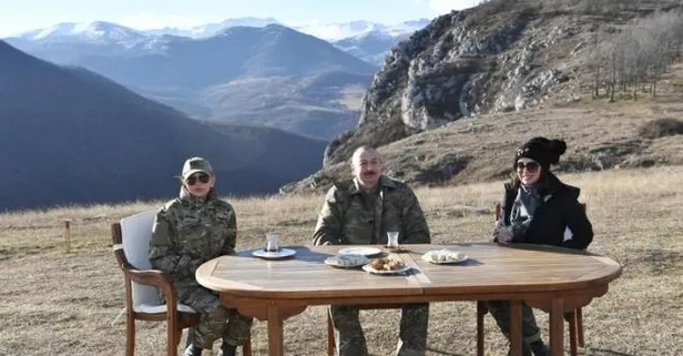 azerbaycan-cumhurbaskani-ilham-aliyev-ermenistan-isgalinden-kurtarilan-cidir-ovasinda-zafer-cayi-icti-1610736864466.jpeg Azerbaycan Cumhurbaşkanı İlham Aliyev Ermenistan işgalinden kurtarılan Cıdır Ovası’nda zafer çayı içti-4