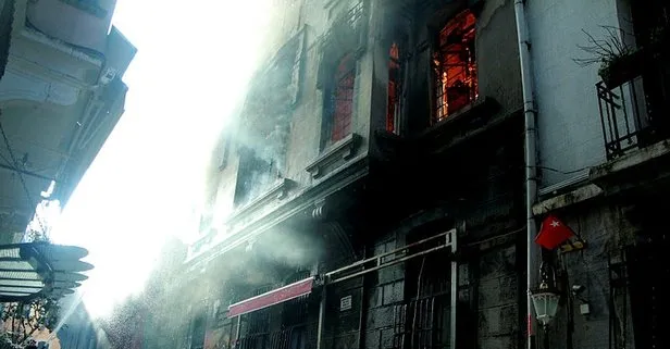 Beyoğlu’ndaki yangınla ilgili flaş gelişme! 2 kişi tutuklandı