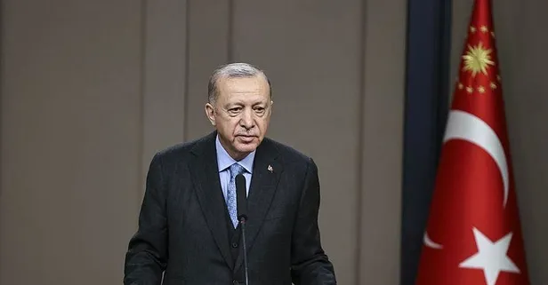 Başkan Erdoğan'dan, "geçmiş olsun" dileğinde bulunan 11. Cumhurbaşkanı Abdullah Gül'e teşekkür