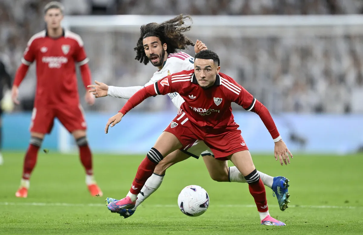 galatasaraydan-ruben-vargas-icin-15-milyon-euroluk-hamle-1792571931787.jpg Sane giderse o gelecek! Galatasaray'dan 15 milyon euroluk hamle-3