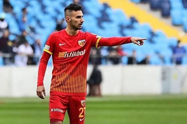 Büyüklerin hedefindeki Onur Bulut'un menajerinden transfer için açıklama