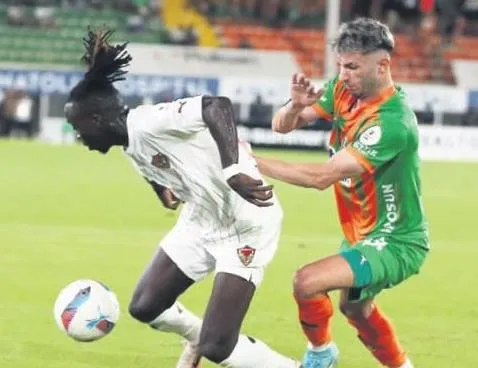 Sessiz Akdeniz akşamı