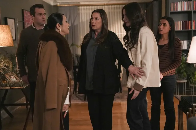 aldatmak-60-bolume-dair-detaylar-ortaya-cikti-sezai-gemileri-yakiyor-1709720820491.jpg Aldatmak 60. bölüme dair detaylar ortaya çıktı: Sezai gemileri yakıyor!-3