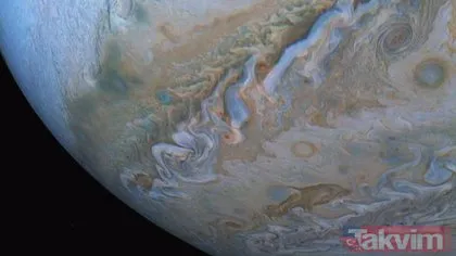 Uzaydan gelen inanılmaz görüntüler Jüpiter’deki detay