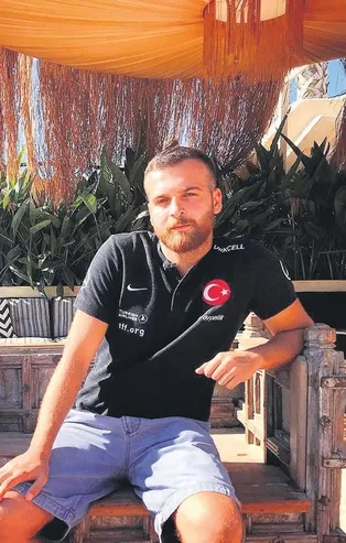 Alaçatı’ya giden Baran Parlak maganda kurbanı oldu