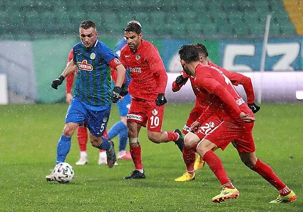 caykur-rizespor-3-0-gaziantep-mac-sonucu-1611156138026.jpeg Çaykur Rizespor 3-0 Gaziantep | MAÇ SONUCU-3