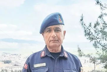 Kahraman komutan Mehmet Malgır depremde evladını yitirdi ancak görevine devam etti