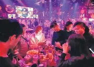 Çin’in Vuhan şehri vur-patlasın çal oynasın gösterilerine başladı! Yurttan ve dünyadan koronavirüs haberleri