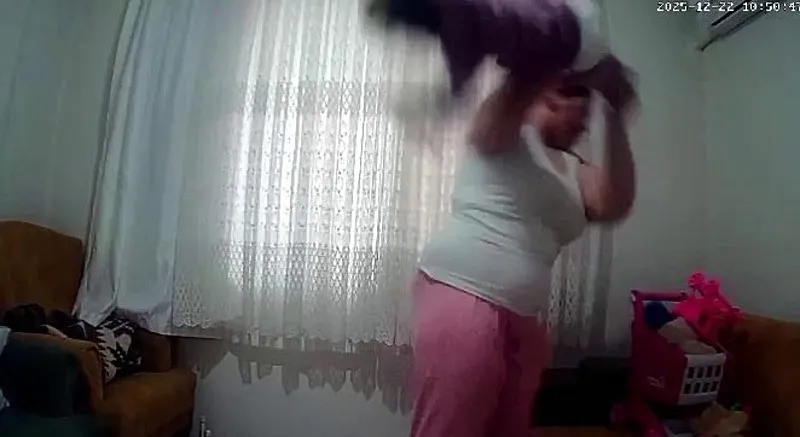 Annenin şiddeti kamerada (İHA)