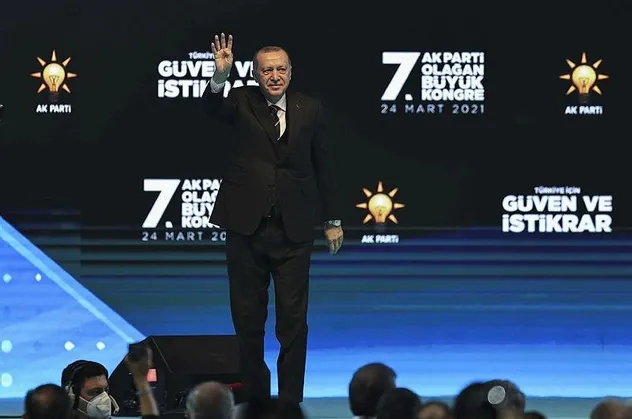 İşte AK Parti 7.Olağan Büyük Kongresi'nde çalınan o şarkılar! Dikkat çeken beraberlik vurgusu