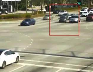 Polis hepsinin kimliğini arıyor! ABD’de bu görüntü viral oldu