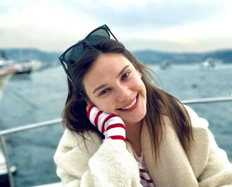 Alina Boz’un annesini görenler gözlerine inanamadı! Anne değil abla!-6