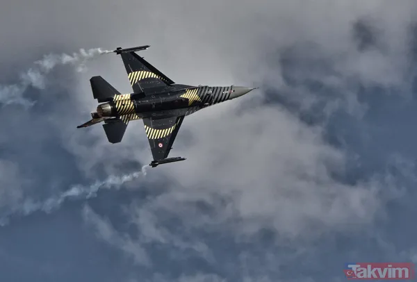 Türk Yıldızları ve SOLOTÜRK'ten nefes kesen gösteri! - 39