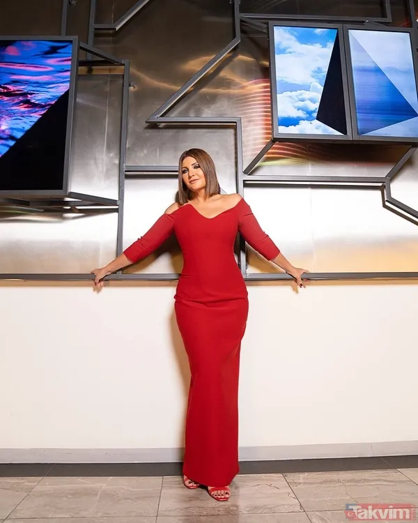 Sibel Can dekoltede sınır tanımadı! Hakan Ural’ın biricik kızı Melisa Ural o poza tepkisiz kalmadı! Gören dönüp bir daha baktı - 6