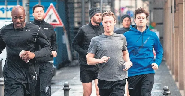Facebook'un patronu Mark Zuckerberg, korktu koruma ordusu tuttu