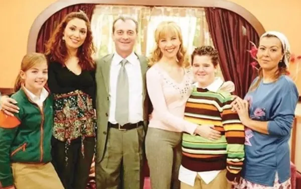 22-yillik-dostluk-sihirli-annemin-betusu-ve-suzani-bir-arada-51-yasindaki-inci-turkaya-bir-de-simdi-gorun-zuha-1700122149544.jpg 22 yıllık dostluk! Sihirli Annem'in Betüş'ü ve Suzan'ı bir arada! 51 yaşındaki İnci Türkay'a bir de şimdi görün! Zuhal Topal paylaştı-10