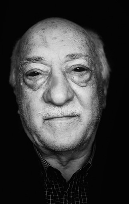 İşte FETÖ şüphelisinin evinden çıkan silah