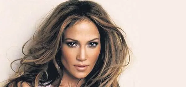 At şampuanıyla Lopez saçı