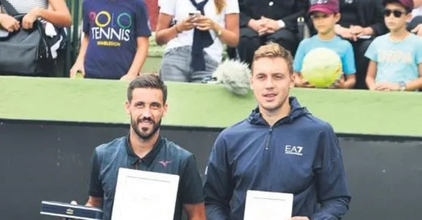 Görkemli final! Uluslararası Tenis Turnuvası’nda şampiyon Damir Dzumhur oldu