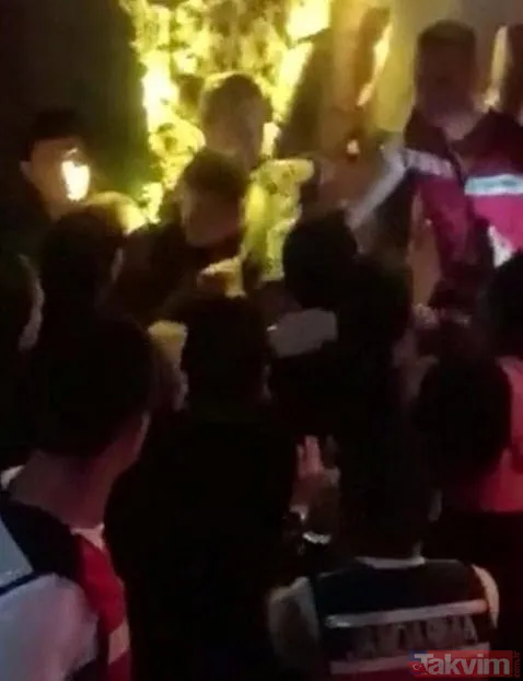 SON DAKİKA: Alkollü CHP'li başkan Selman Hasan Arslan Sibel Can konserinde ortaya çıktı! Rezaletin yeni görüntüleri ortaya çıktı - 16