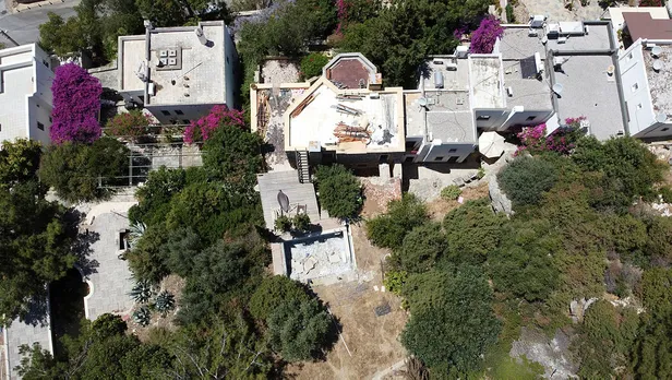 Kaçak Can Dündar'ın 5 milyonluk deniz manzaralı kaçak villasının yıkımında 6. gün!-2