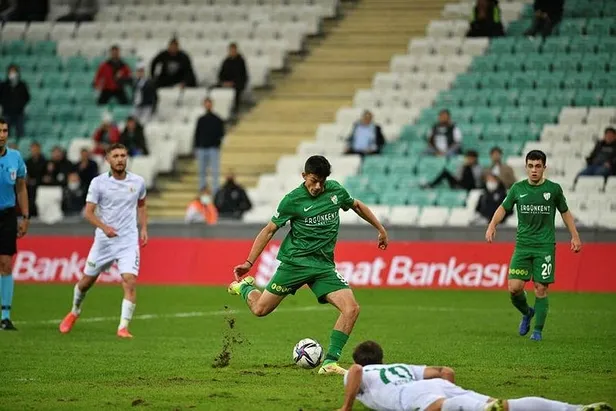 ztkda-gol-yagmuru-bursaspor-6-1-ceyhanspor-mac-sonucu-1635359716373.jpeg