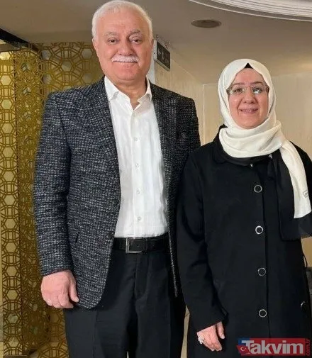 Nihat Hatipoğlu'nun eşi Emel Hatipoğlu duru güzelliğiyle hayran bıraktı! 3 çocuk annesini gören bir daha baktı: