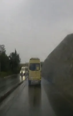 İstanbul'da yıldırımın çarpma anı kamerada