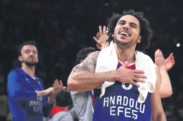 Anadolu Efes'ten Larkin’e rekor sözleşme