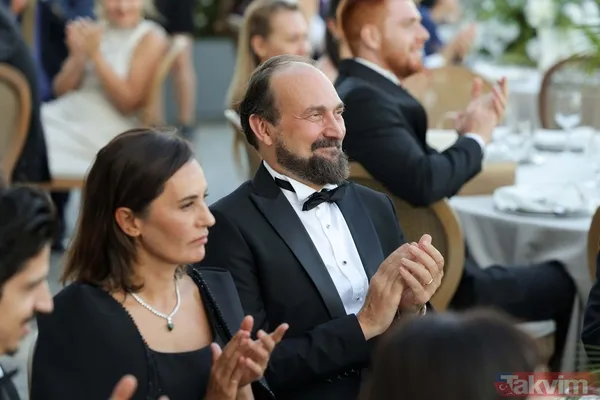 Aşk ve Gözyaşı için beklenen gün geldi! ATV ekranlarında bambaşka bir hikaye: Küllenmiş bir aşkın yeniden doğuşu... - 18