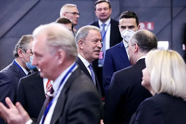 Son dakika: Milli Savunma Bakanı Hulusi Akar, Brüksel’deki NATO Karargahı'nda! Masada Ukrayna var-5