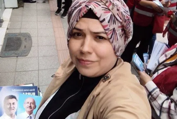 CHP’liler Bursa’da başörtülü parti üyesine saldırdı!