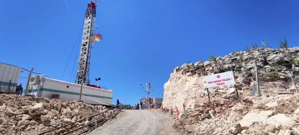 terorun-kokunun-kazindigi-katodan-mujdeler-yolda-petrol-denizi-gibi-1688534713404.jpg Terörün kökünün kazındığı Kato'dan müjdeler yolda: Petrol denizi gibi...! 40 yıldır girilmeyen 36 köy yerleşime açılıyor-9