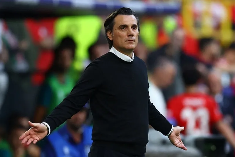 vincenzo-montelladan-3-futbolcu-hakkinda-aciklama-1719080852681.jpg Vincenzo Montella'dan 3 futbolcu hakkında açıklama!-3