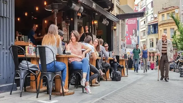 1621160410826.jpg 1 Haziran'a kadar kapalı olan mekanlar hangileri 2021? Kademeli normalleşmede hangi işletmeler kapalı olacak?-3