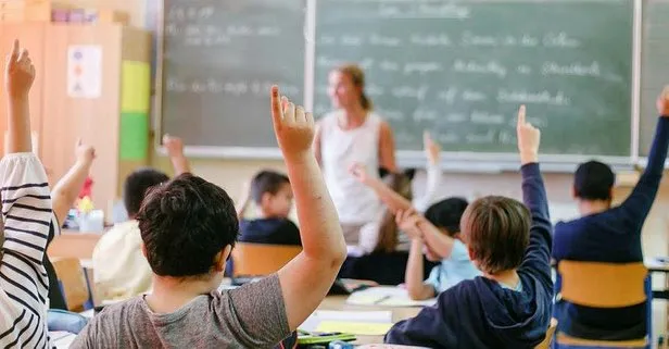 Egitimde Anaokulu Ve Birinci Siniflar Icin Ders Zili Caliyor Takvim