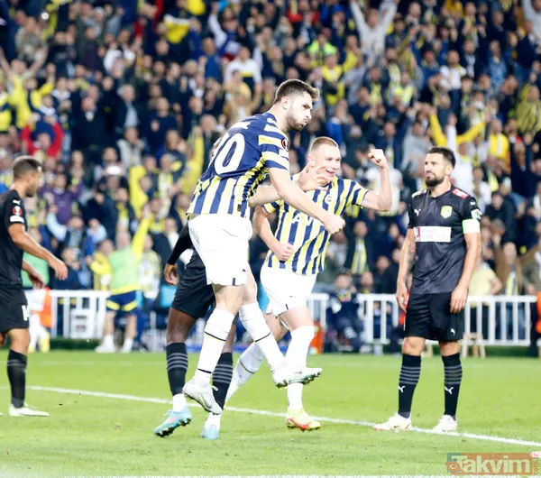 Spor yazarları Fenerbahçe-AEK Larnaca maçını değerlendirdi! 'Mükemmele yakın bir performans' - 10