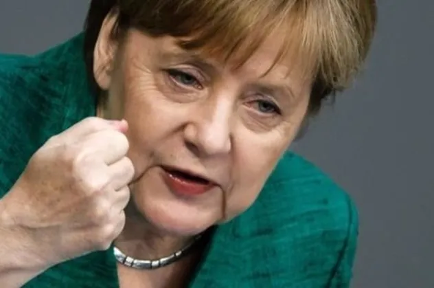 Merkel, Avrupa'ya mülteci akınından Türkiye'nin AB tarafından ihmal edilmesini sorumlu tuttu