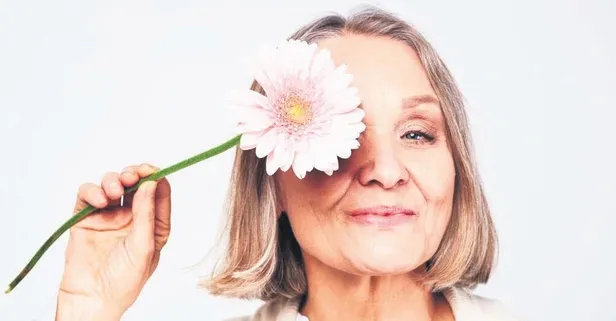 Uzmanlar, çörek otunun mucize etkisine değiniyor! Menopoza doğal reçete