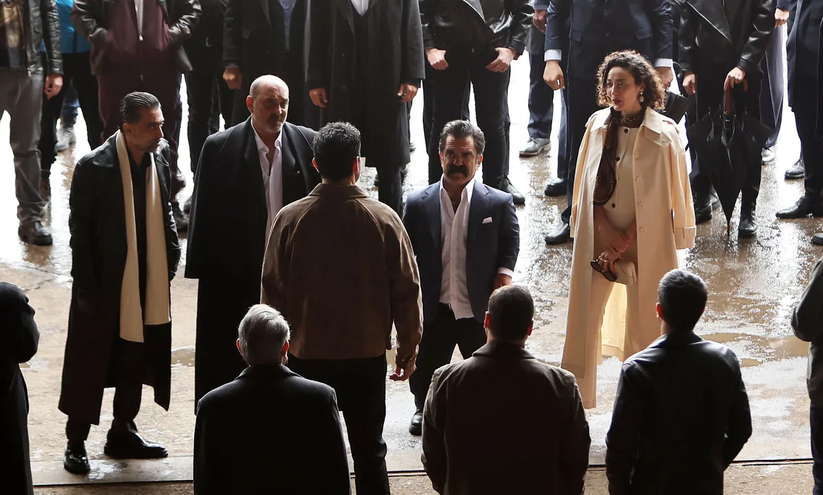 1779266838462.jpg ATV'nin sevilen dizi A.B.İ. yine zirveye yerleşti! Dengeleri alt üst eden bölüm sosyal medyaya damga vurdu-7