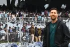 Hindistan’da Messi kaosu! Binlerce rupi ödediler yıldız futbolcuyu göremeyince sahayı birbirine kattılar