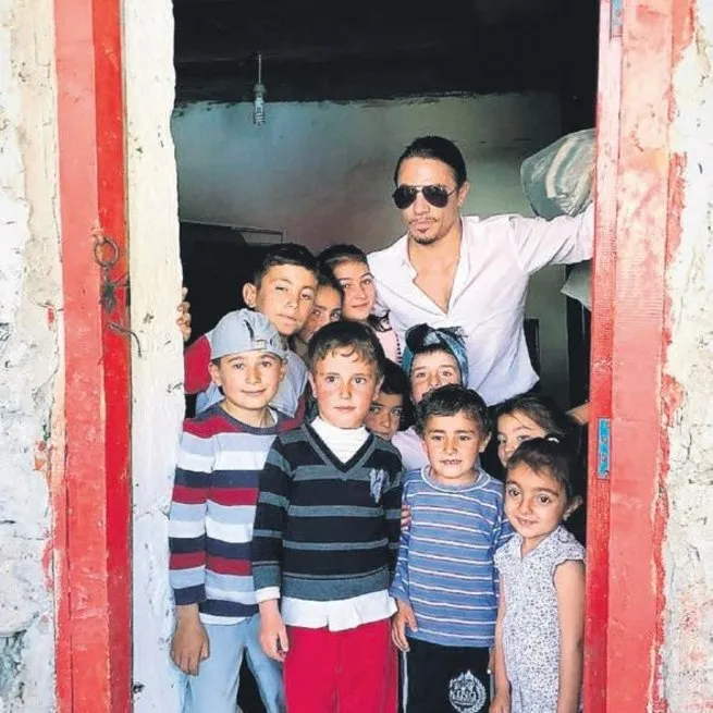 Yardım ’et’iyor