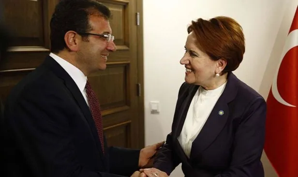 meral-aksener-fatih-benzetmesinden-sonra-el-yukseltti-ablam-ekrem-imamoglunun-yuzunde-rabbi-yessir-gormus-1635193878562.jpeg Meral Akşener 'Fatih' benzetmesinden sonra el yükseltti: Ablam Ekrem İmamoğlu'nun yüzünde 'Rabbi Yessir' görmüş-3